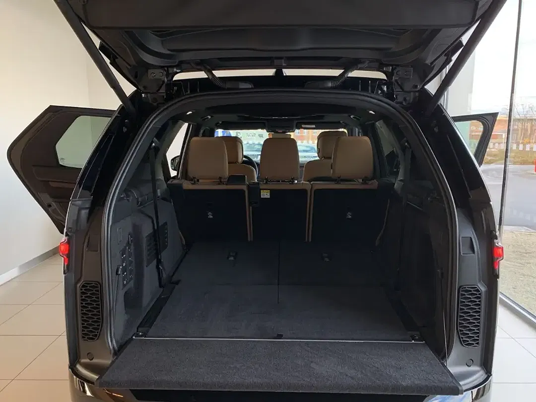 Land Rover Discovery D350 Dynamic HSE - Thumbnail 15