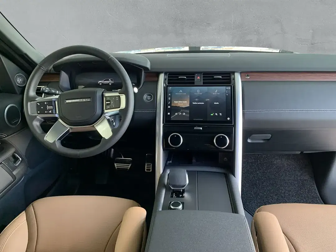 Land Rover Discovery D350 Dynamic HSE - Thumbnail 4