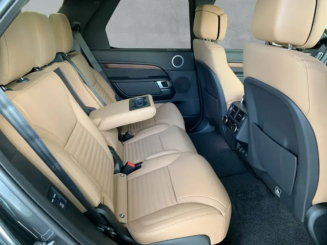 Land Rover Discovery D350 Dynamic HSE - Thumbnail 5