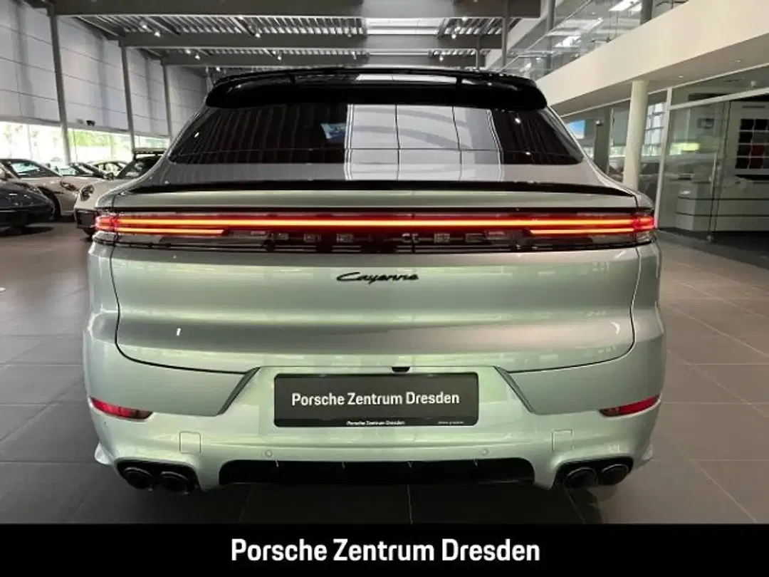Porsche Cayenne E-Hybrid Coupe Edition - Thumbnail 10