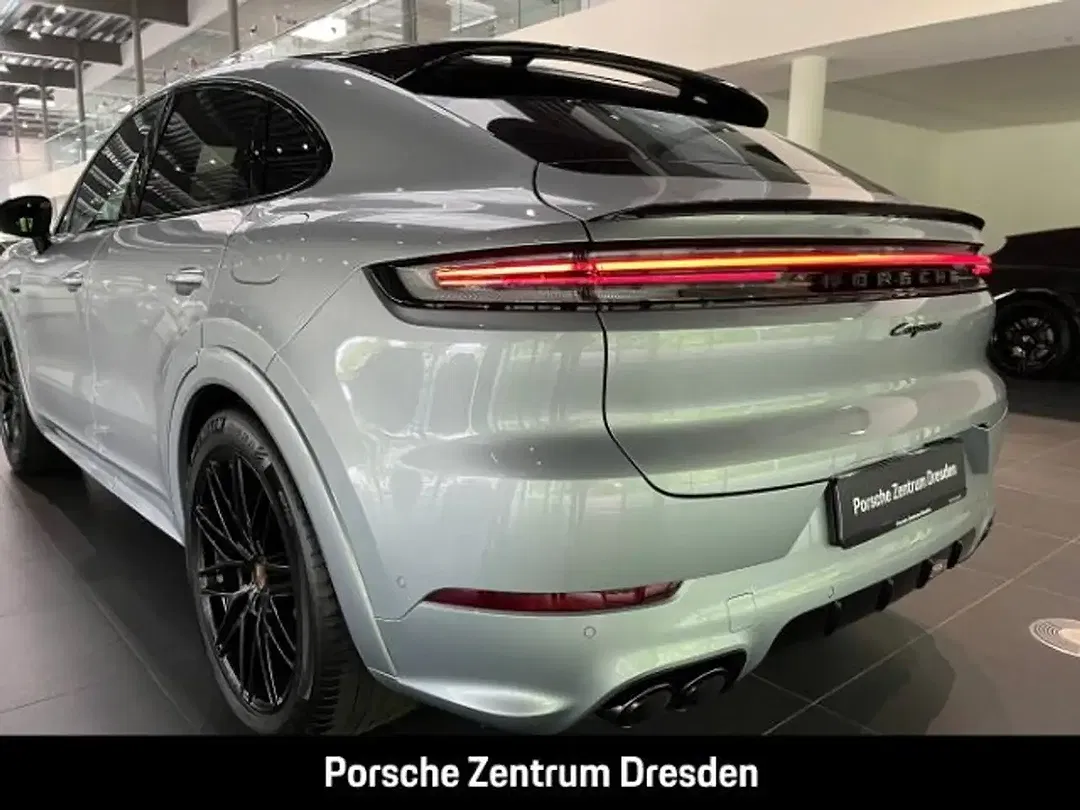 Porsche Cayenne E-Hybrid Coupe Edition - Thumbnail 14