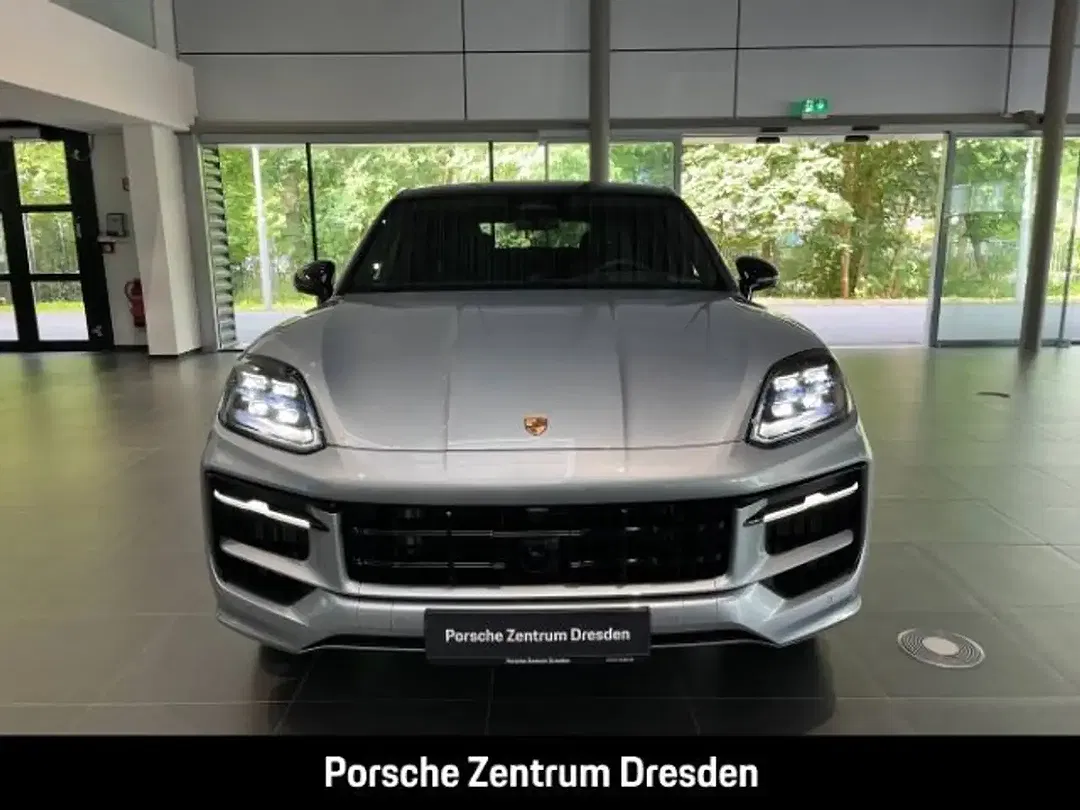 Porsche Cayenne E-Hybrid Coupe Edition - Thumbnail 9