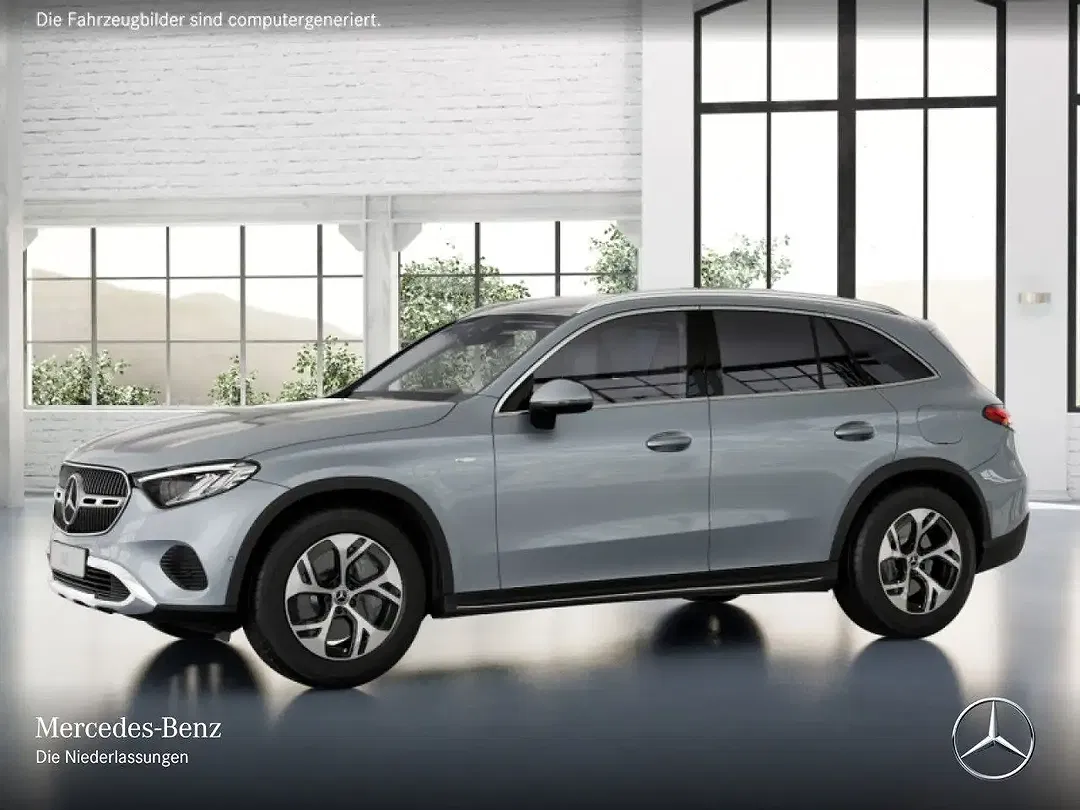Mercedes-Benz GLC 300 9G-TRONIC 4MATIC - Thumbnail 2