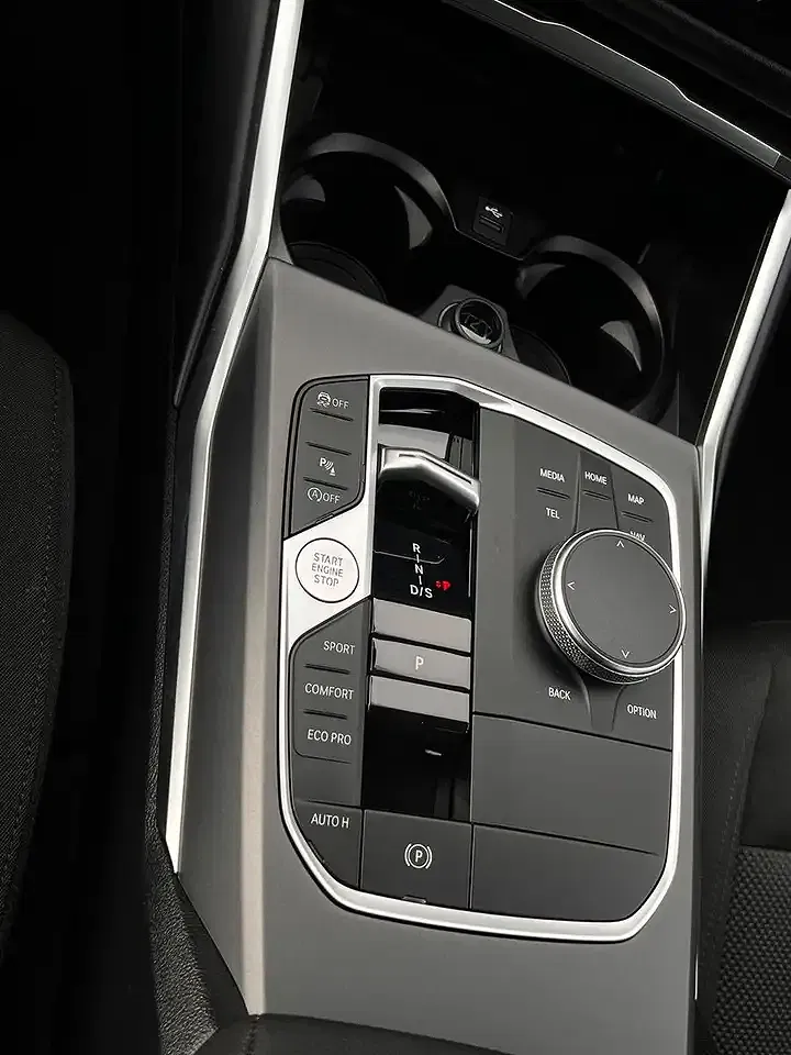 BMW 318 Touring - Thumbnail 13