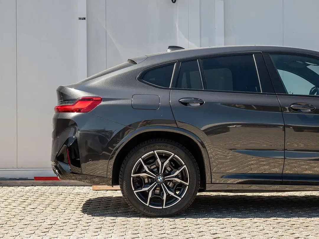 BMW X4 xDrive M Sport - Thumbnail 4