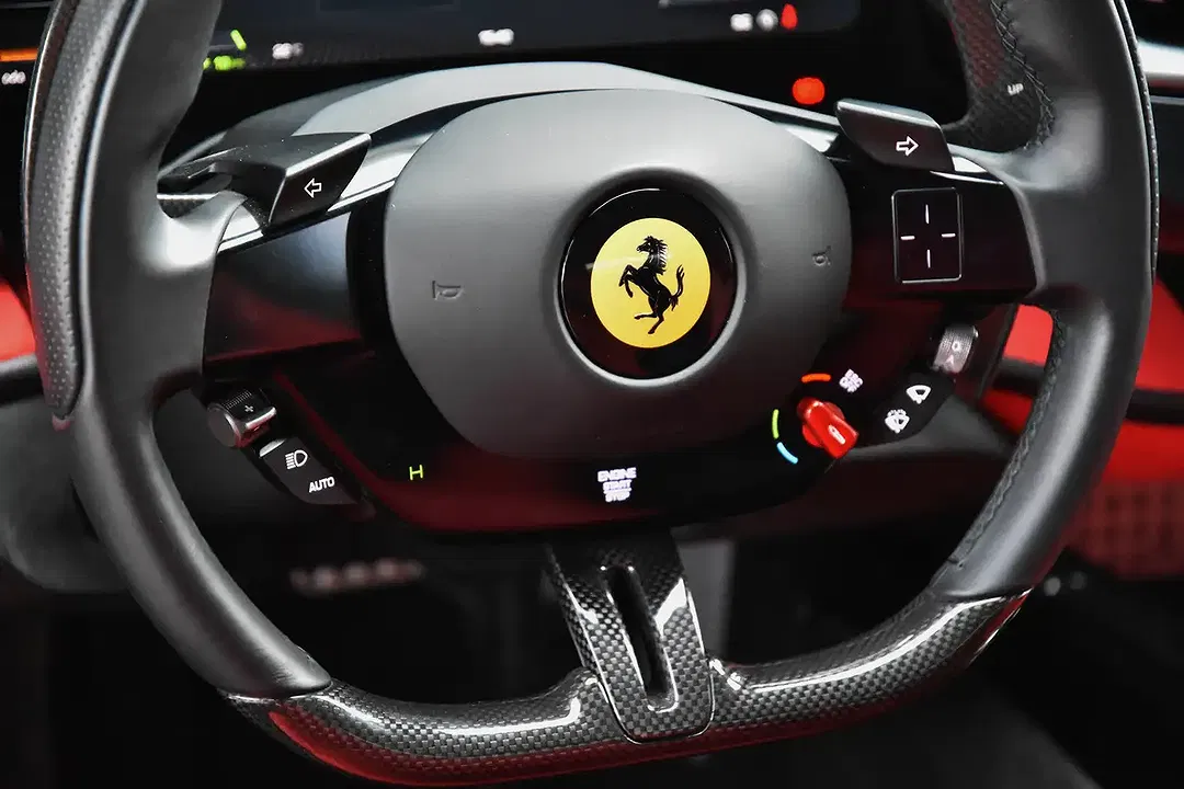 Ferrari SF90 Stradale 4.0 V8 Turbo PHEV F1 - Thumbnail 11