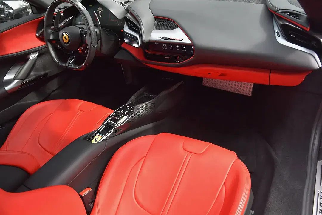 Ferrari SF90 Stradale 4.0 V8 Turbo PHEV F1 - Thumbnail 12