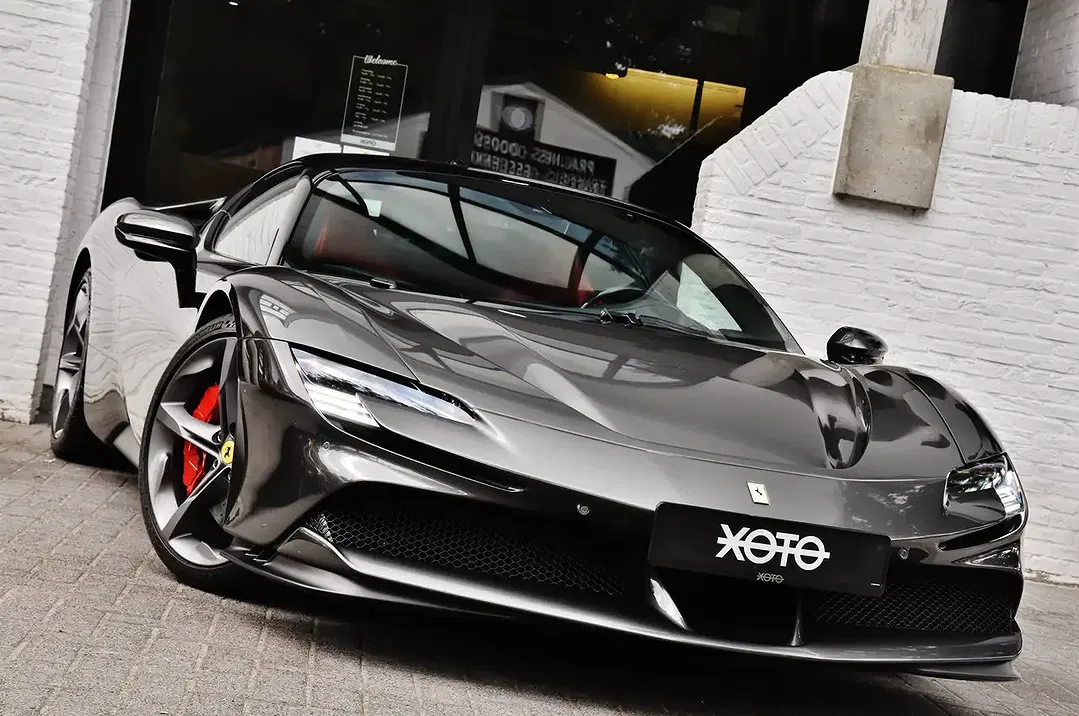 Ferrari SF90 Stradale 4.0 V8 Turbo PHEV F1 - foto 2