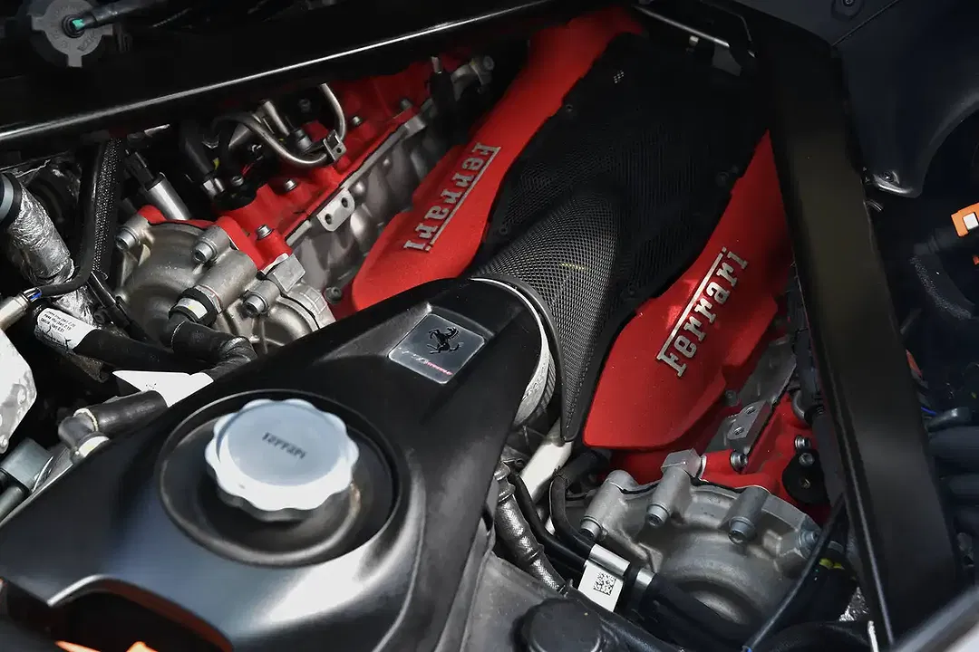 Ferrari SF90 Stradale 4.0 V8 Turbo PHEV F1 - Thumbnail 6