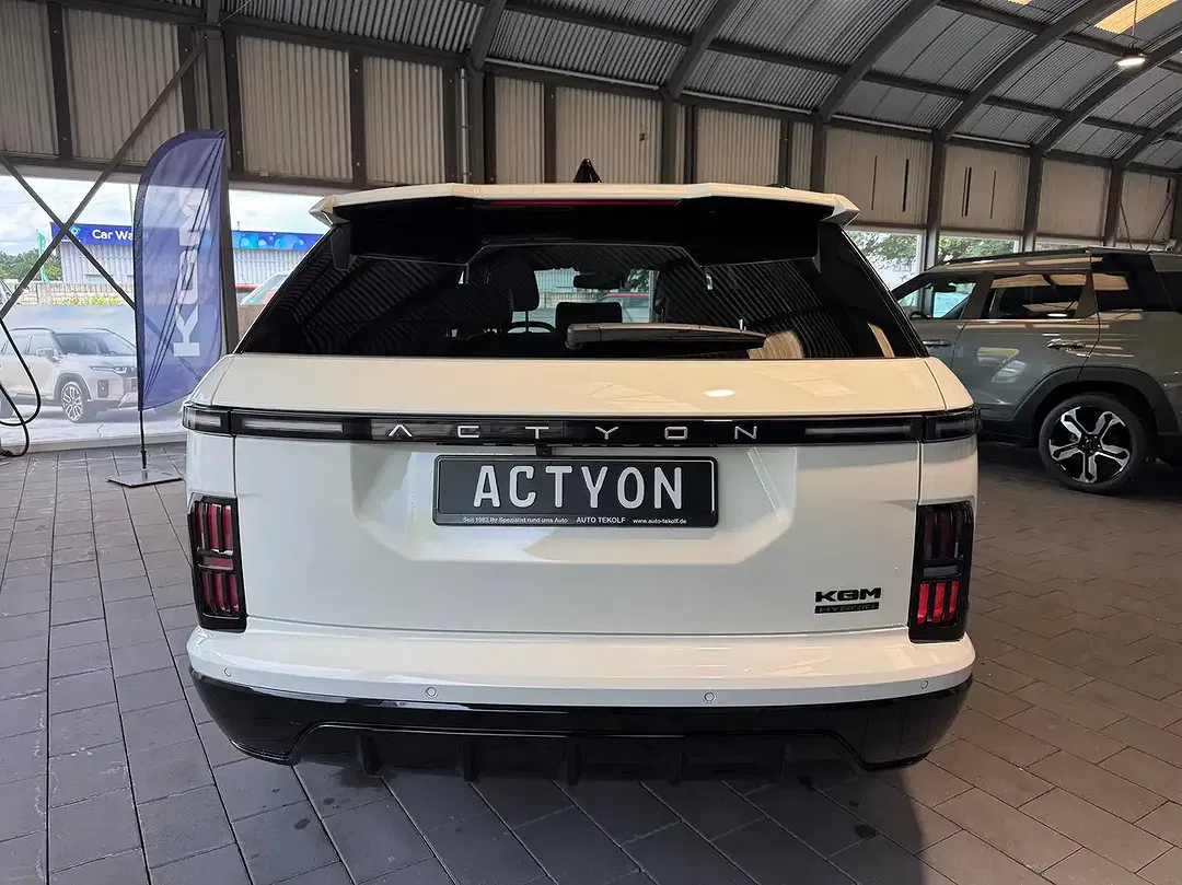 KGM Actyon - Thumbnail 10