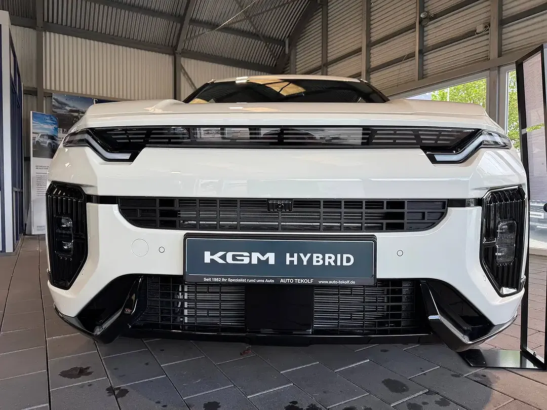 KGM Actyon - Thumbnail 4
