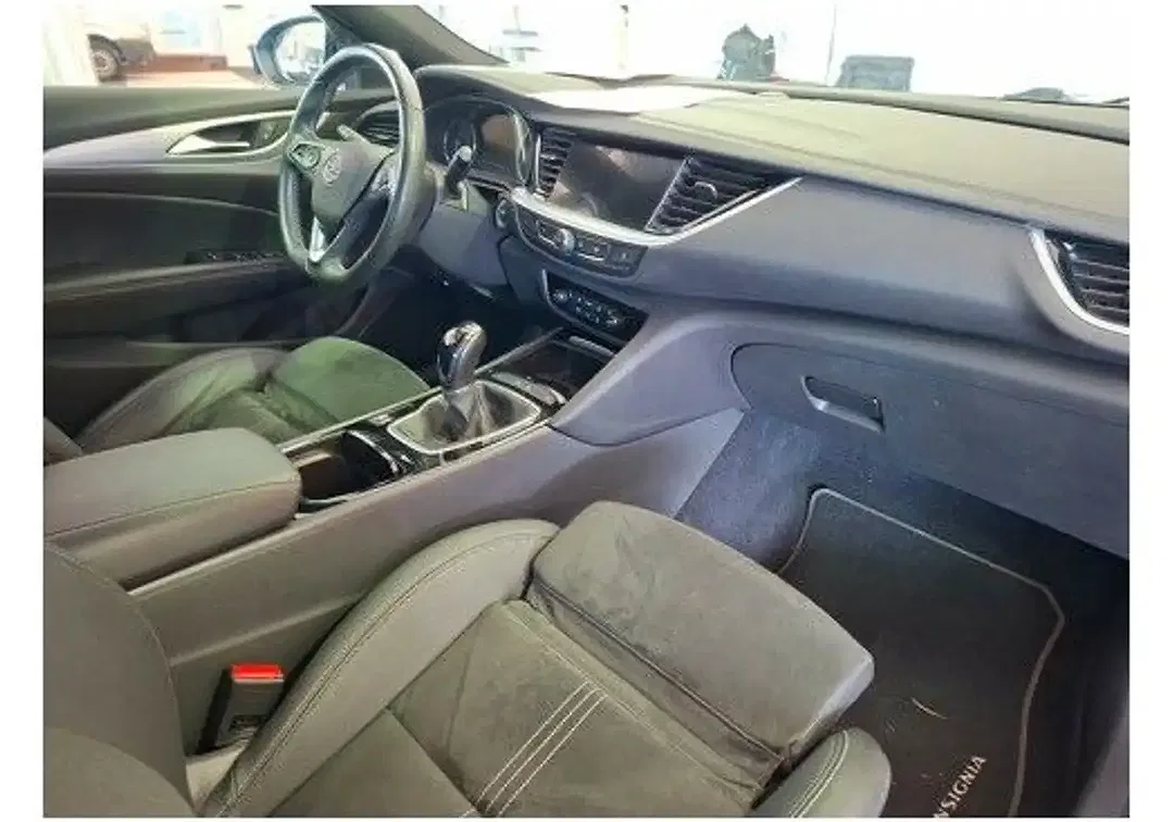Opel Insignia - Thumbnail 6