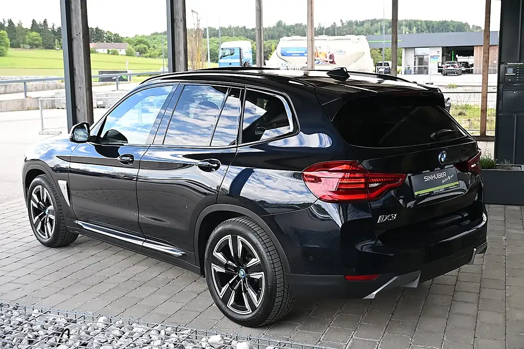 BMW iX3 - foto 2