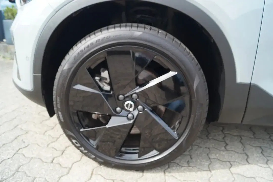 Volvo EX40 AUT AWD Ultra Black Edition - Thumbnail 14