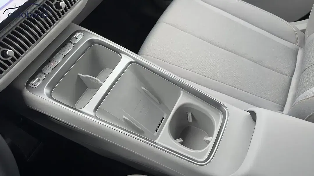 BYD Dolphin DM-i Boost - foto 14