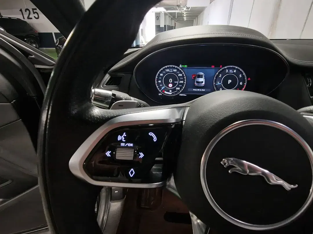 Jaguar E-Pace MHEV R-Dynamic - foto 14