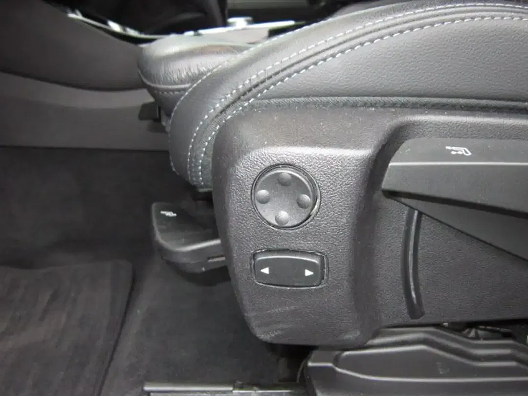 BMW X3 xDrive - Thumbnail 5