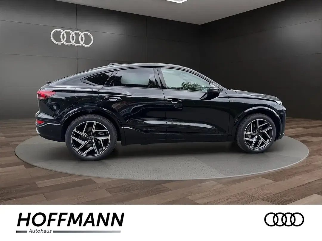 Audi e-tron quattro - Thumbnail 3