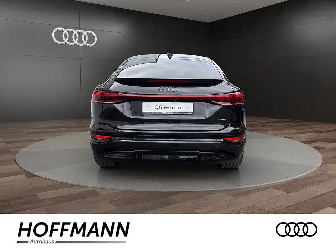Audi e-tron quattro - Thumbnail 4