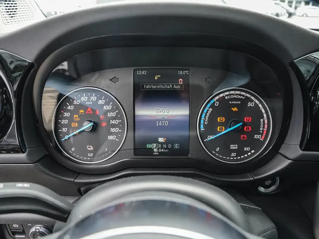 Mercedes-Benz EQT 200 MBUX - Thumbnail 15