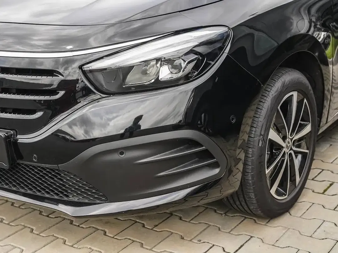 Mercedes-Benz EQT 200 MBUX - Thumbnail 3