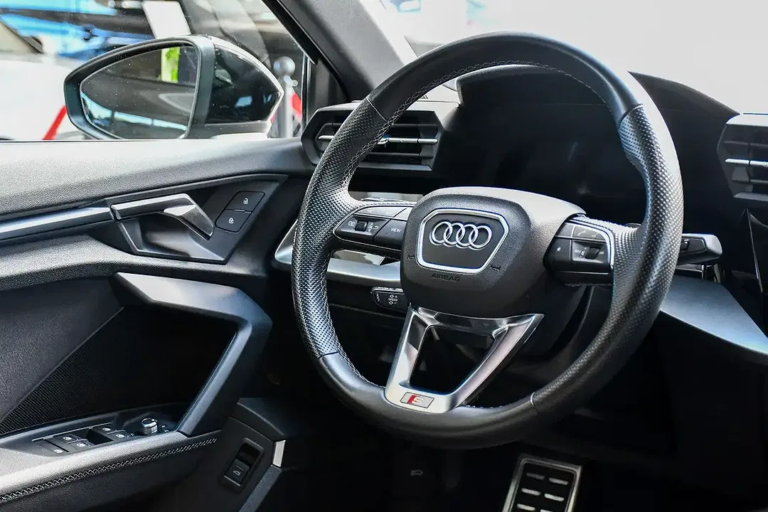 Audi S3 2.0 TFSI quattro - Thumbnail 38