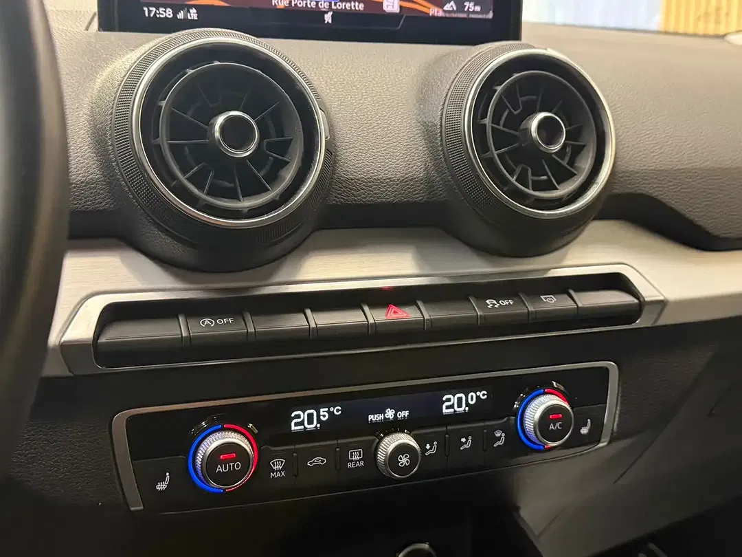 Audi Q2 35 TFSI S tronic S line - Thumbnail 12