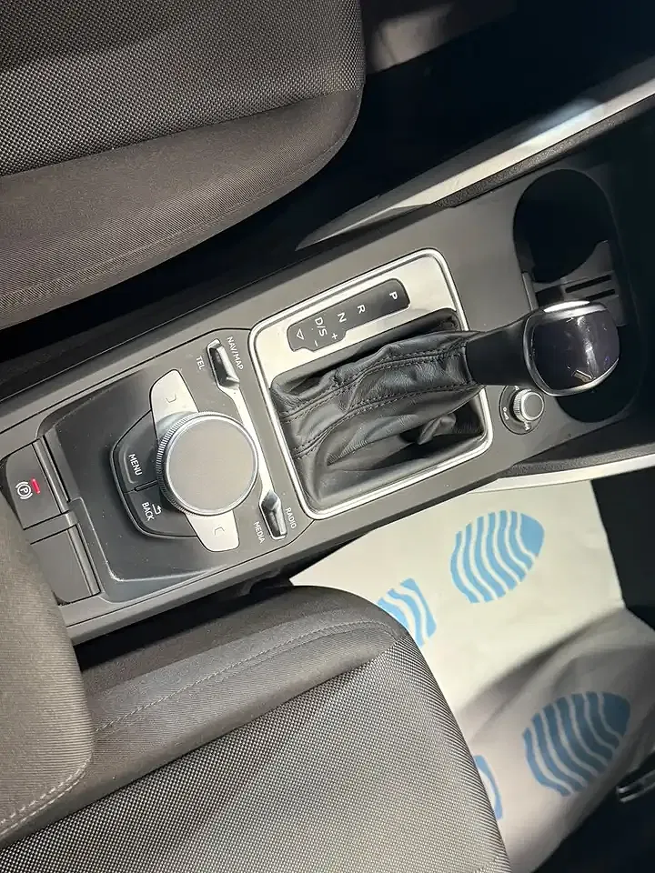 Audi Q2 35 TFSI S tronic S line - Thumbnail 13