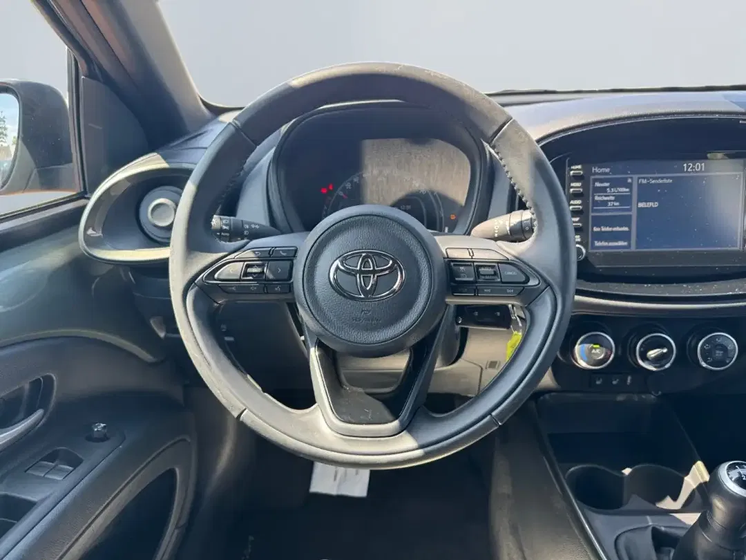 Toyota Aygo - Thumbnail 10