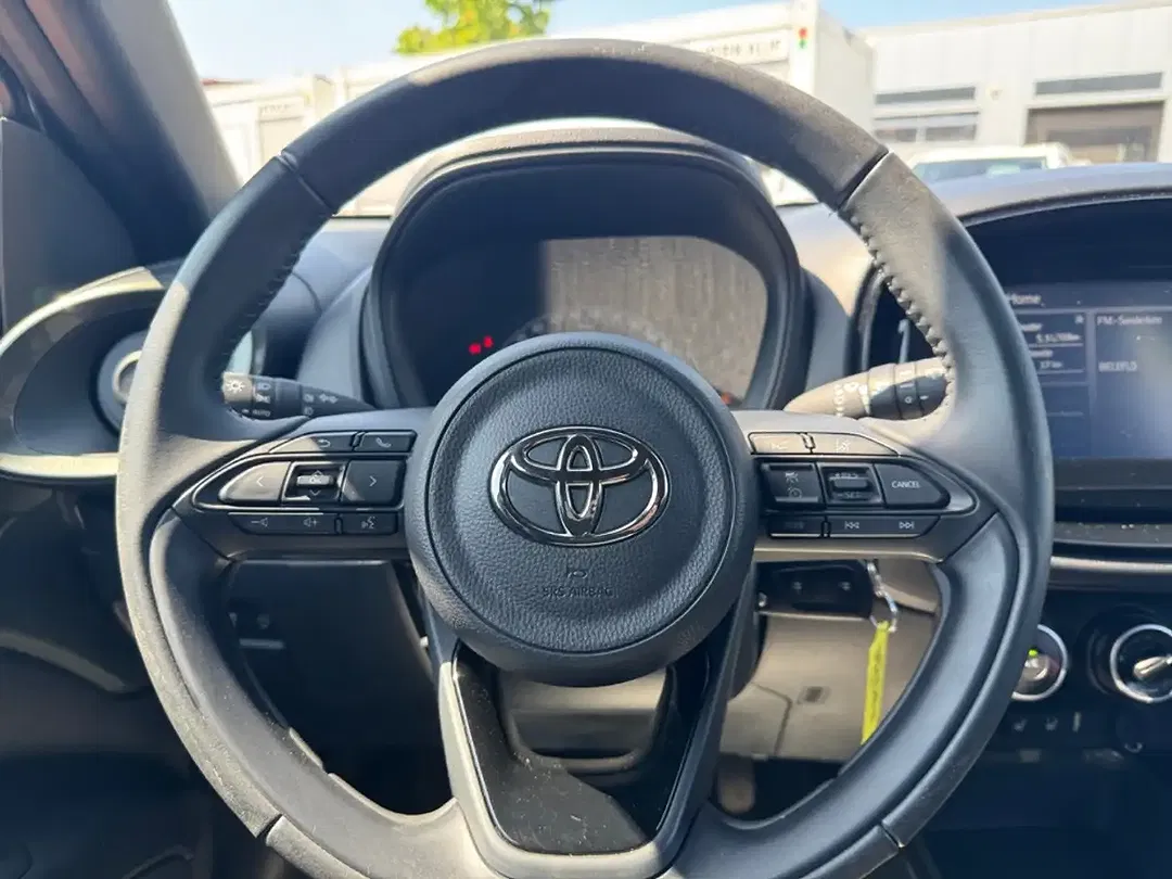 Toyota Aygo - Thumbnail 11