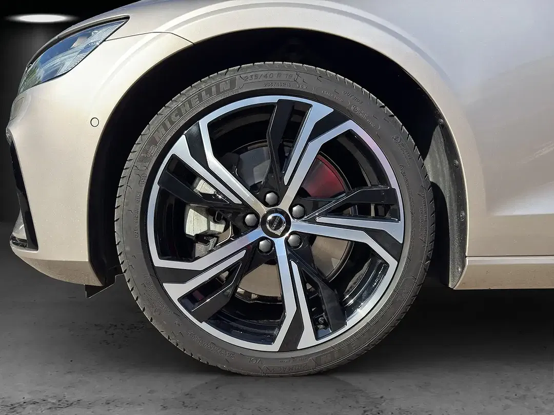 Volvo S60 B5 AWD Ultimate Dark - foto 15