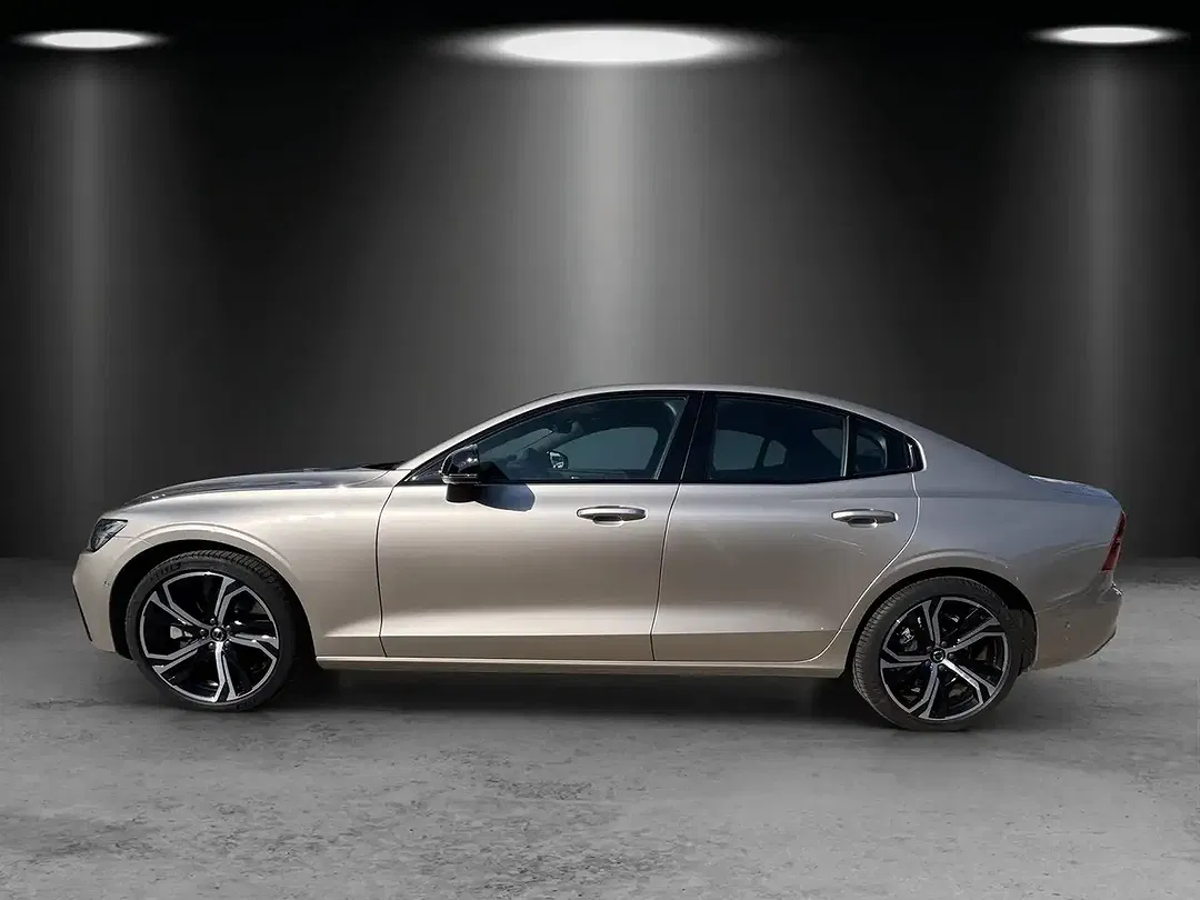 Volvo S60 B5 AWD Ultimate Dark - foto 2