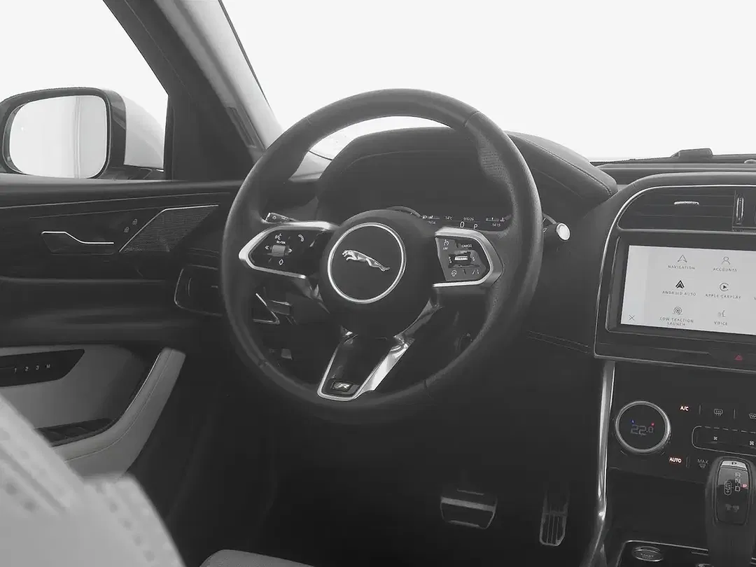 Jaguar XE D200 R-Dynamic HSE - Thumbnail 4