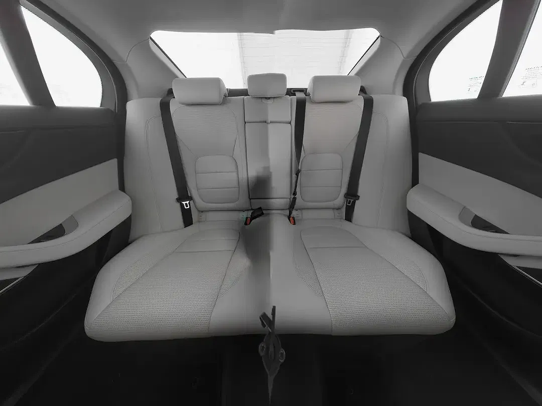 Jaguar XE D200 R-Dynamic HSE - Thumbnail 5