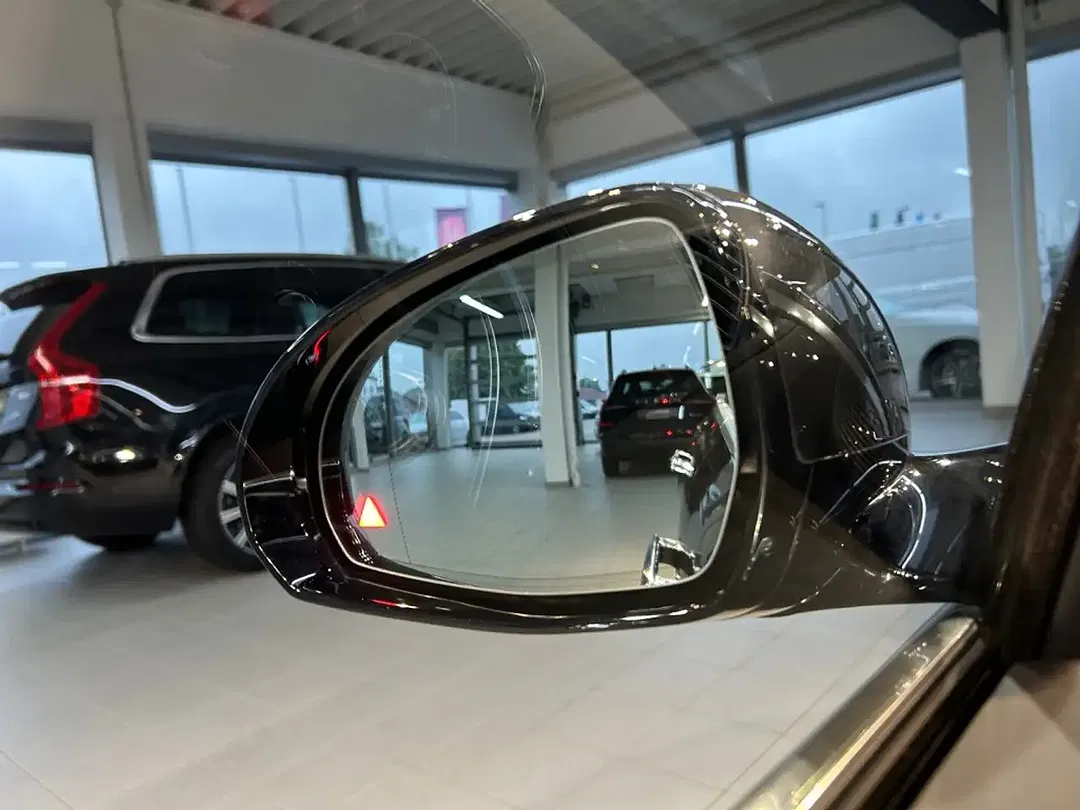 Mercedes-Benz E 220 4MATIC MBUX Avantgarde - Thumbnail 16