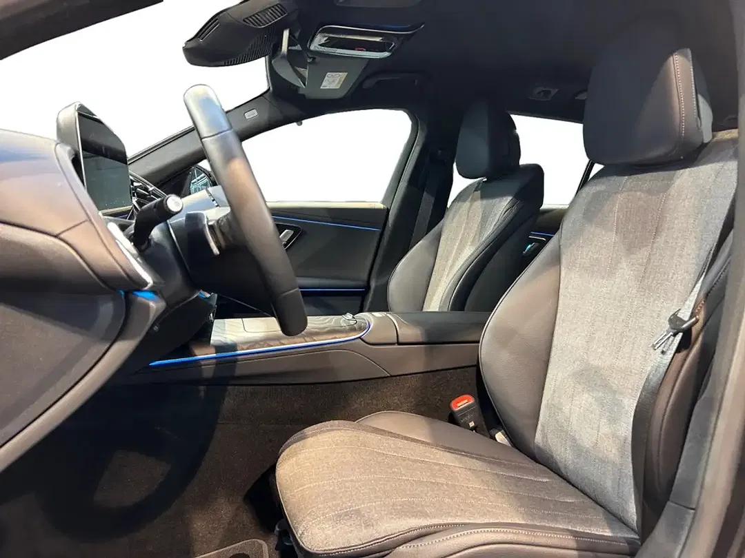 Mercedes-Benz E 220 4MATIC MBUX Avantgarde - Thumbnail 5