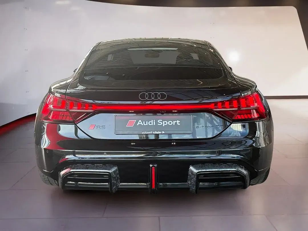 Audi RS e-tron GT 4x4 performance - Thumbnail 4