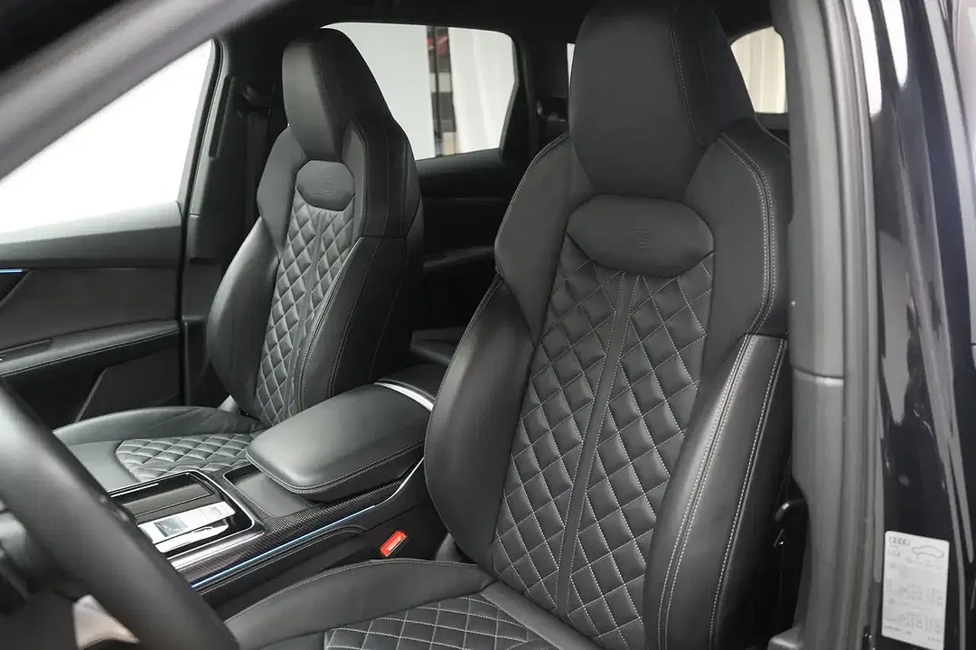 Audi SQ7 TFSI quattro competition plus - Thumbnail 11