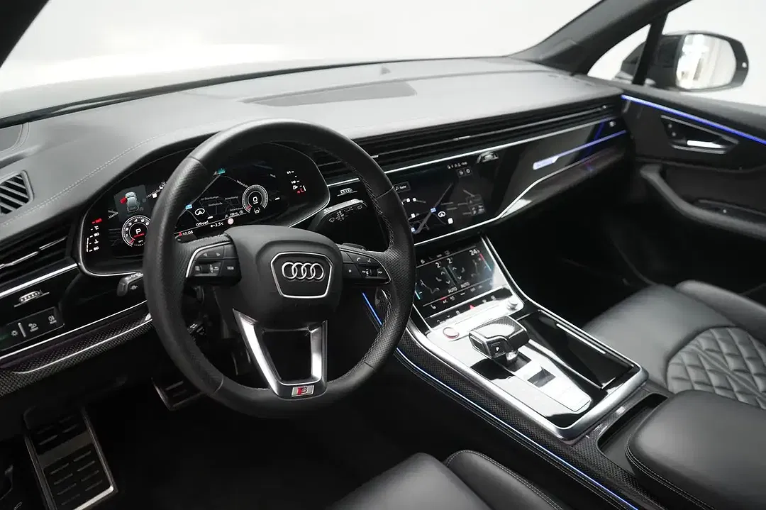 Audi SQ7 TFSI quattro competition plus - Thumbnail 13