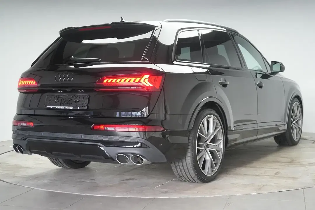 Audi SQ7 TFSI quattro competition plus - Thumbnail 4