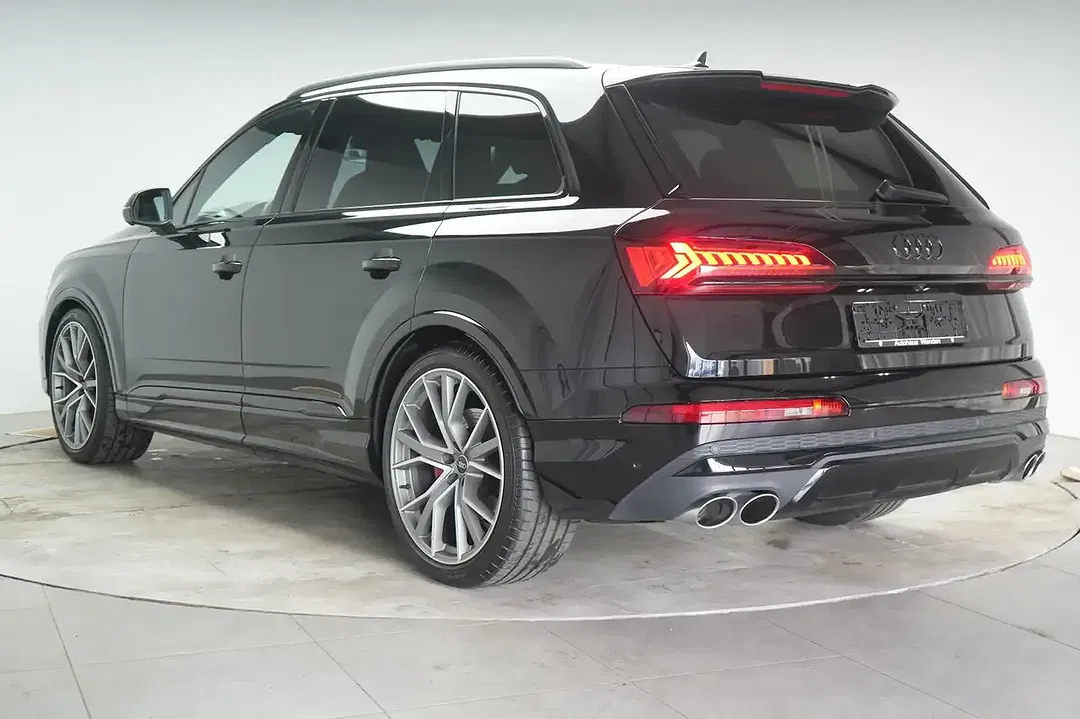 Audi SQ7 TFSI quattro competition plus - Thumbnail 5
