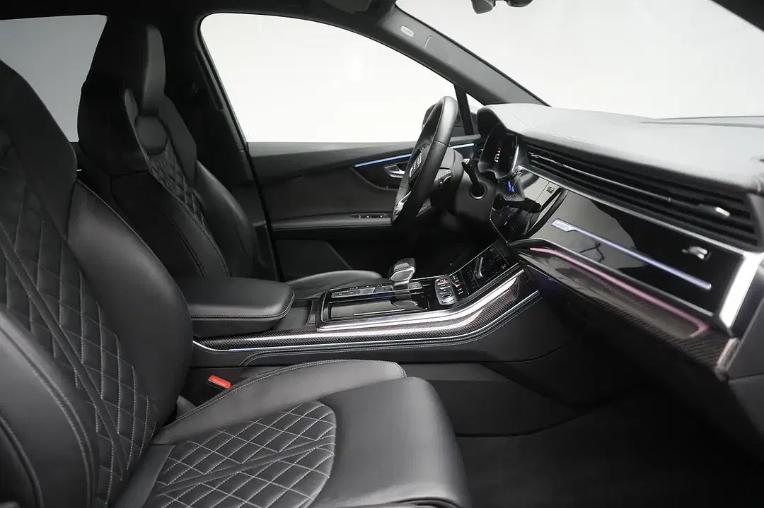 Audi SQ7 TFSI quattro competition plus - Thumbnail 6