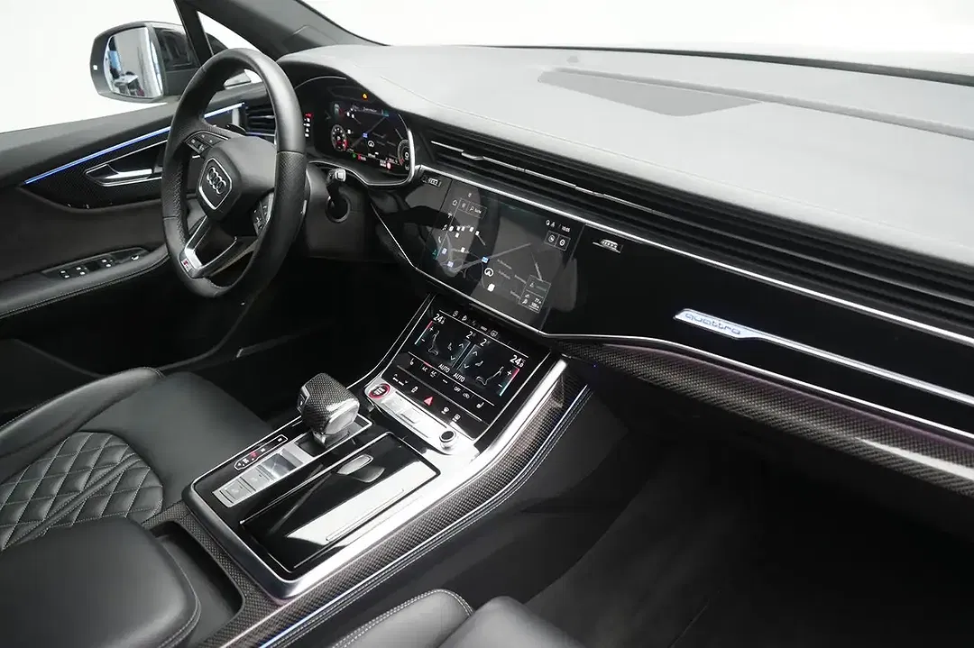 Audi SQ7 TFSI quattro competition plus - Thumbnail 7