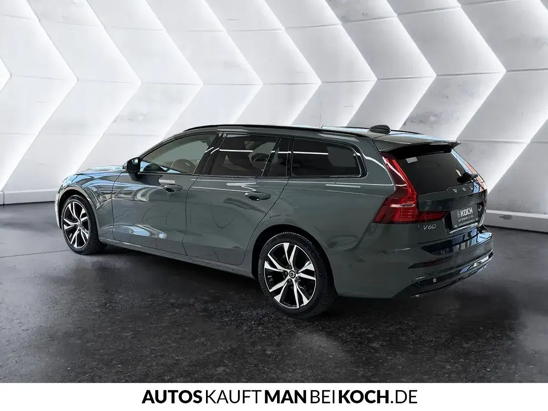 Volvo V60 Ultra Dark - foto 2