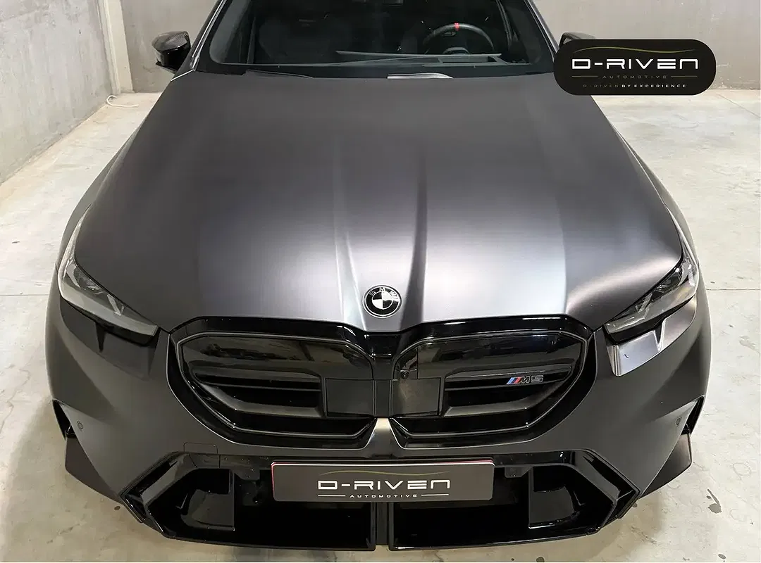 BMW M5 4.4 PHEV - Thumbnail 13