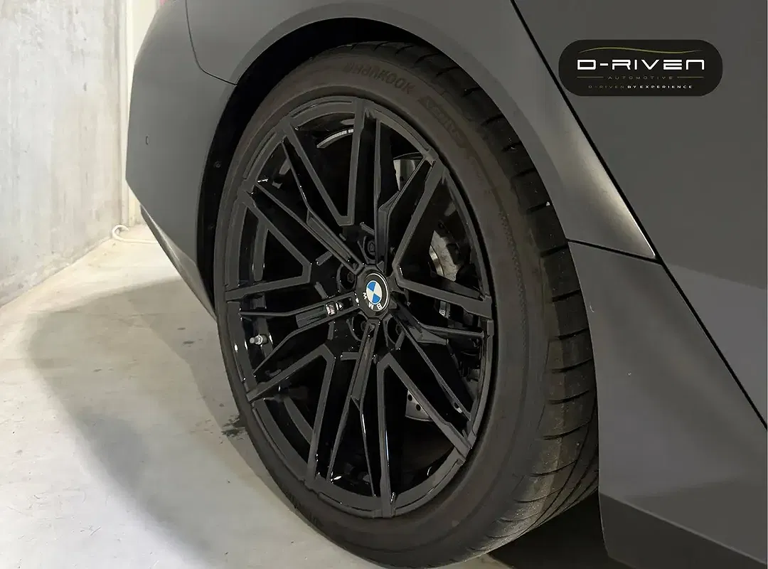 BMW M5 4.4 PHEV - Thumbnail 3