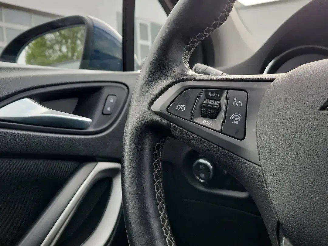 Opel Astra - Thumbnail 12