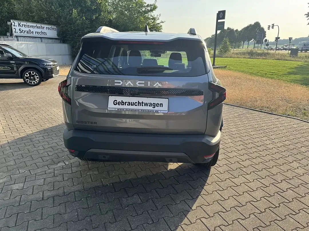 Dacia Bigster TCe MHEV Expression - Thumbnail 7