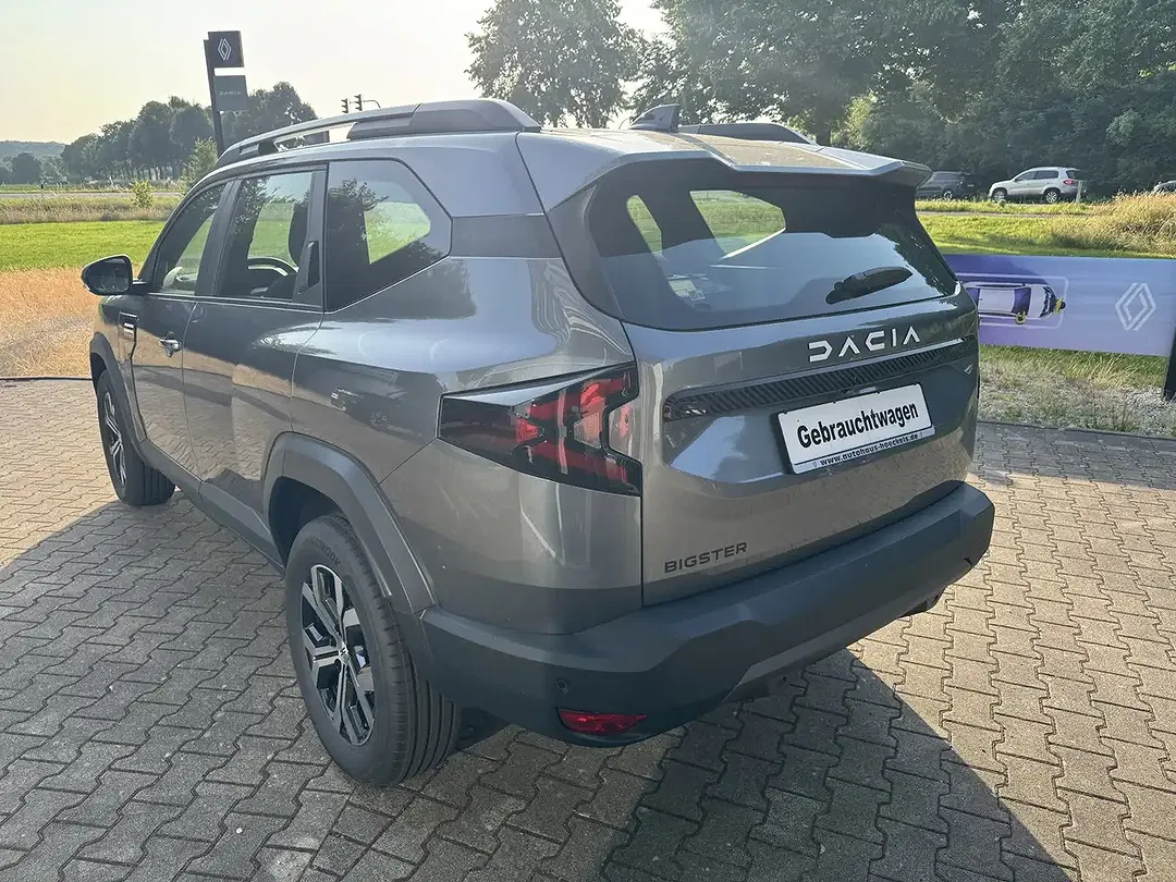 Dacia Bigster TCe MHEV Expression - Thumbnail 8