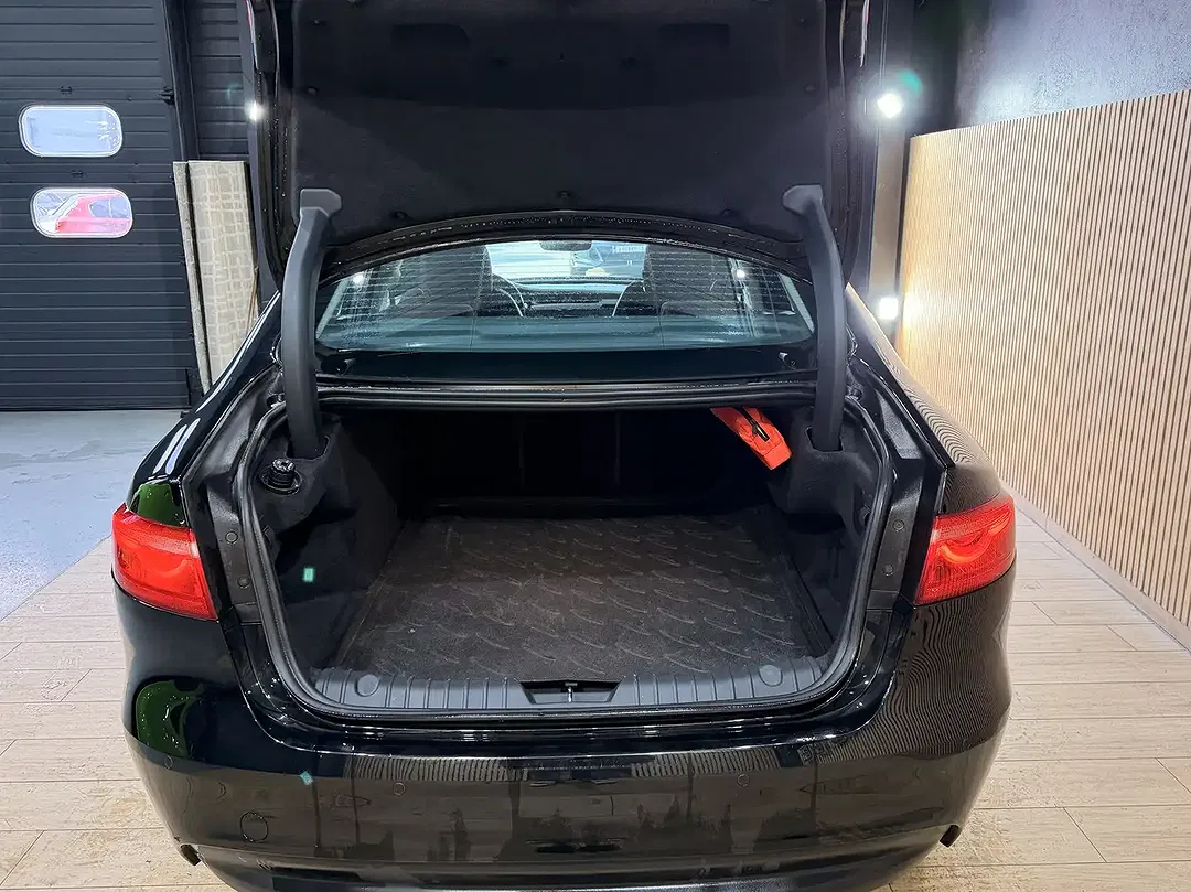 Jaguar XF 2.0 R-Sport - foto 18